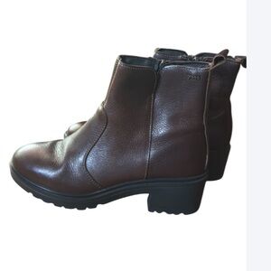 Igi & Co. brown leather Chelsea boots Size 37 = Size 6.5 Made in Italy